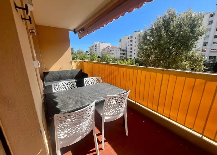 Le Louisiane אנטיב